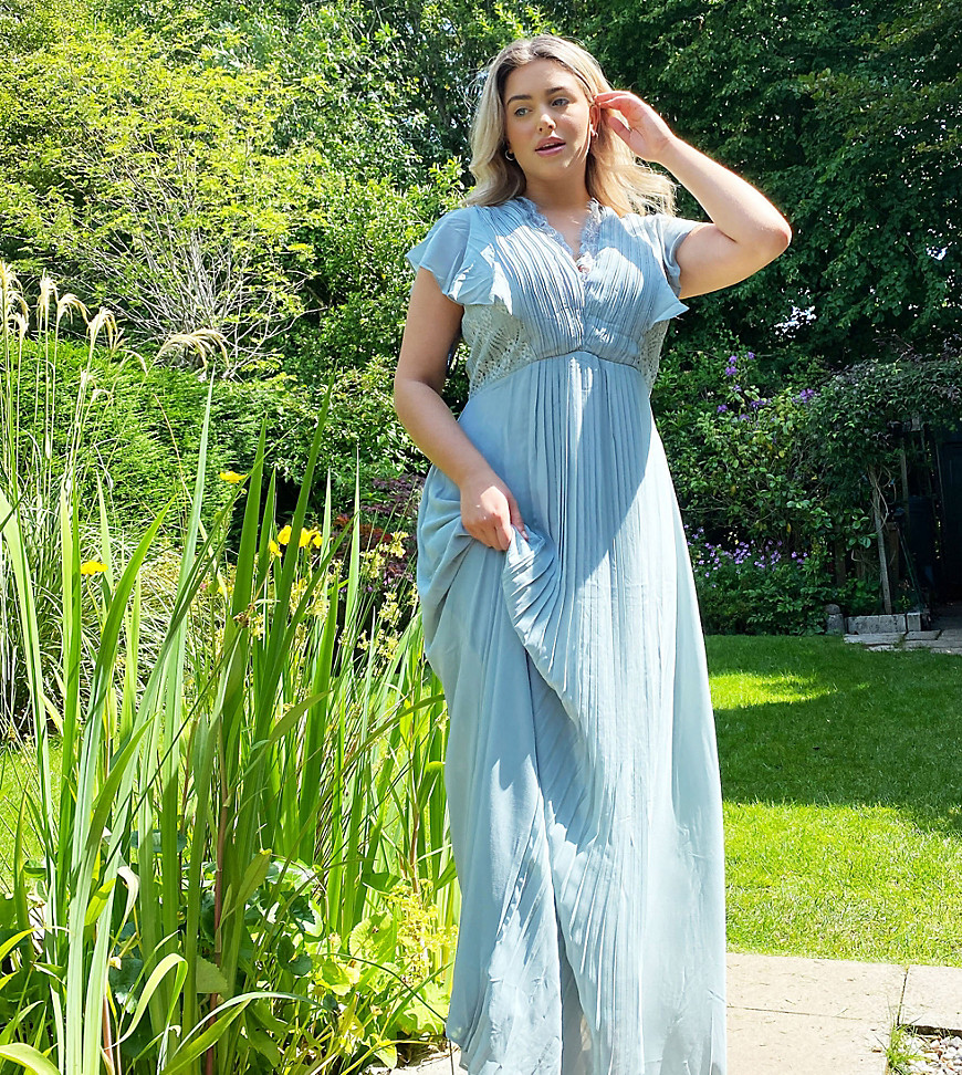 Plus-size dress by TFNC Worn and shot by one of our models at home V-neck Pleated front panel Flutter sleeves Crochet-lace sides and back Zip-back fastening Regular fit True to size #AtHomeWithASOS