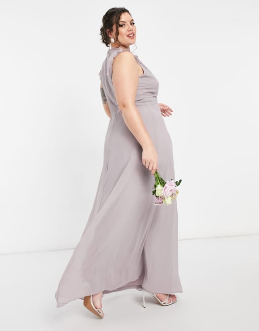 TFNC Plus bridesmaid lace trim plunge front maxi dress in grey, 2 of 4