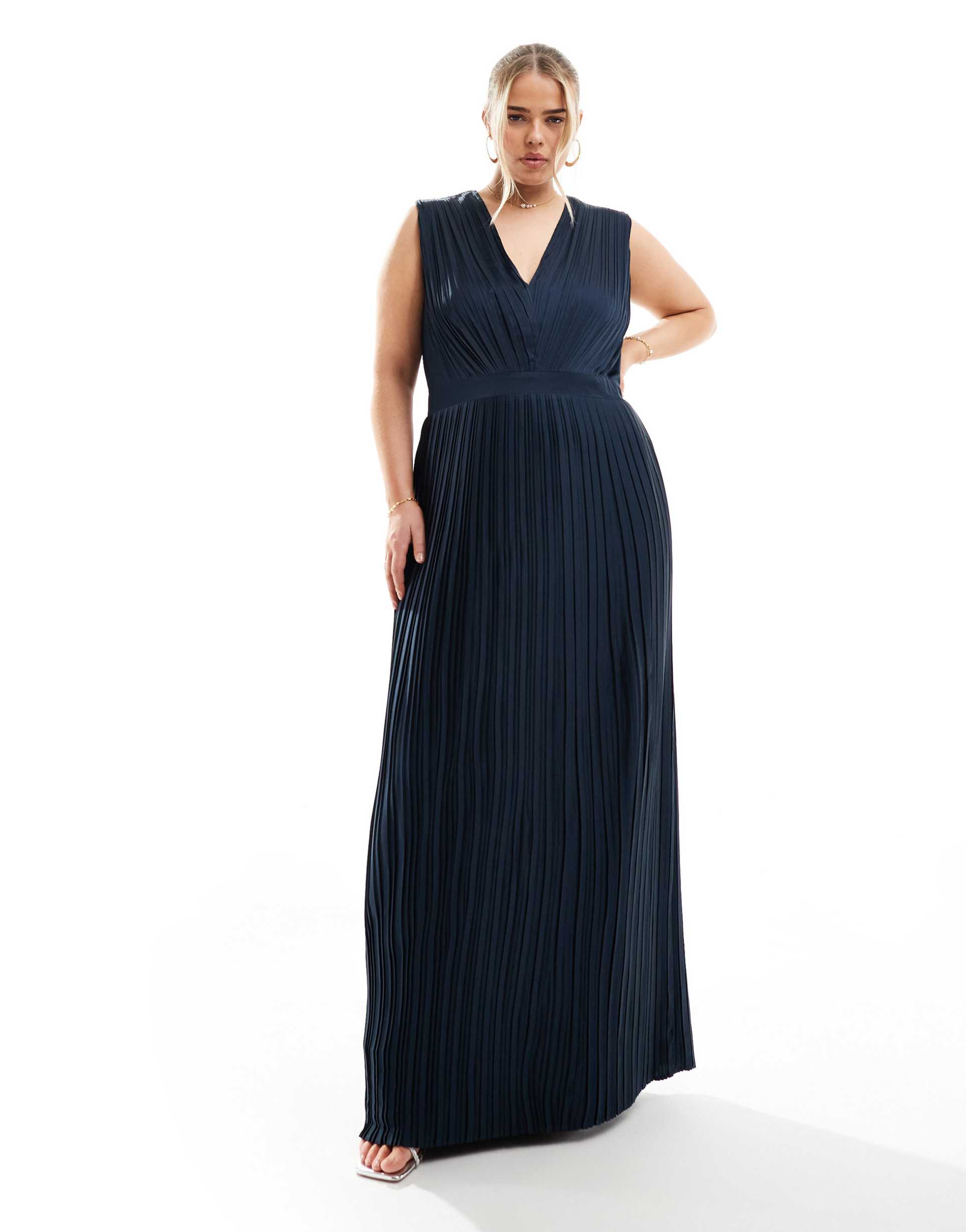 tfnc plus bridesmaid satin pleated maxi dress in navy