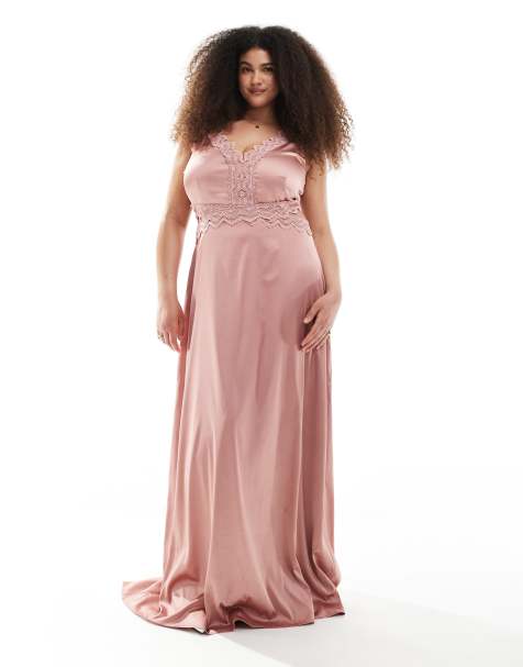 TFNC Plus Bridesmaid – Satynowa sukienka maxi w zgaszonym różowym kolorze z muszelkową koronką - view 1