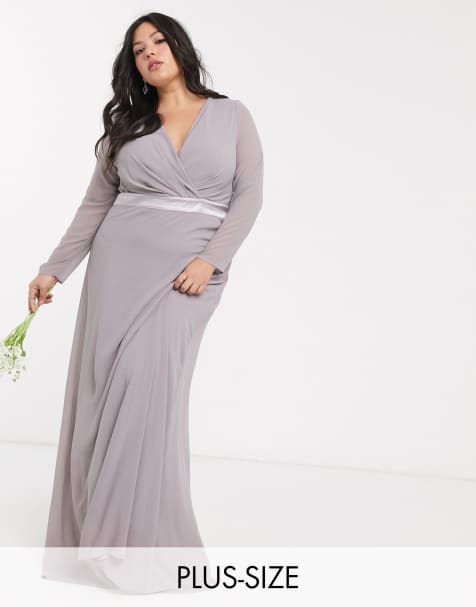 TFNC Plus – Bridesmaids – Langärmliges Maxikleid aus Satin mit Schleife hinten in Grau