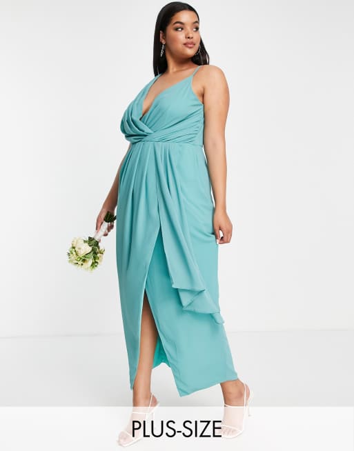 TFNC Plus - Brudepiger - Havblå slå-om-maxikjole i chiffon med asymmetrisk kant