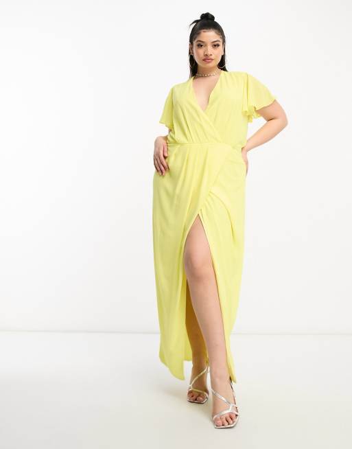 TFNC Plus - Bruidsmeisjes - Maxi-jurk van chiffon met overslag aan de voorkant en fladdermouwen in citroengeel