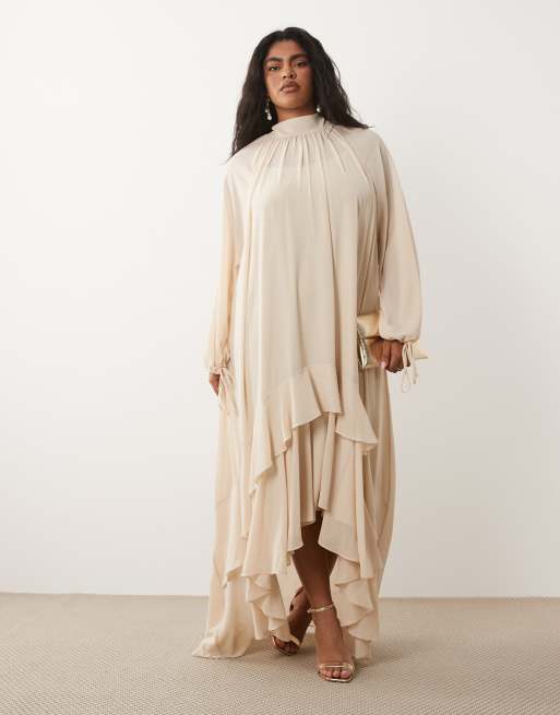 TFNC Plus - Robe longue en mousseline avec ourlet à volants étagés - Crème