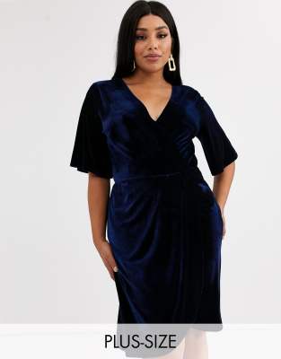 tfnc velvet midi wrap dress in emerald