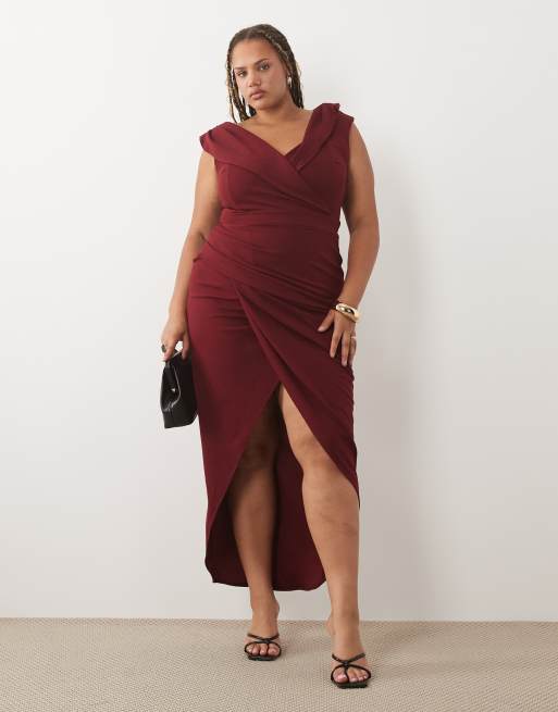 TFNC Plus - Vestito lungo bordeaux con scollo a barchetta e dettaglio avvolgente