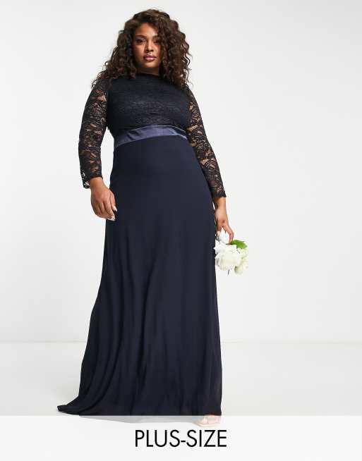 TFNC Plus - Vestito lungo da damigella in chiffon blu navy con pizzo smerlato sul retro e maniche lunghe