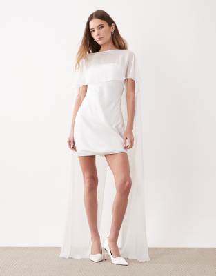 TFNC - Robe courte de mariée en satin avec cape en tulle - Ivoire-Blanc