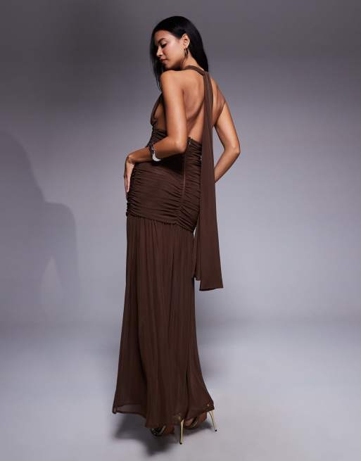 TFNC - Robe longue en tulle à encolure américaine et dos ouvert - Chocolat, 2 de 4