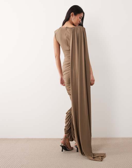 TFNC - Robe longue près du corps sans manches à épaulettes et cape froncée - Olive, 3 de 4