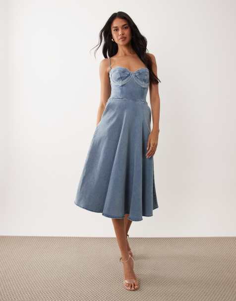 TFNC - Robe mi-longue en denim stretch à bonnets préformés, bretelles fines et jupe évasée - Bleu - view 1