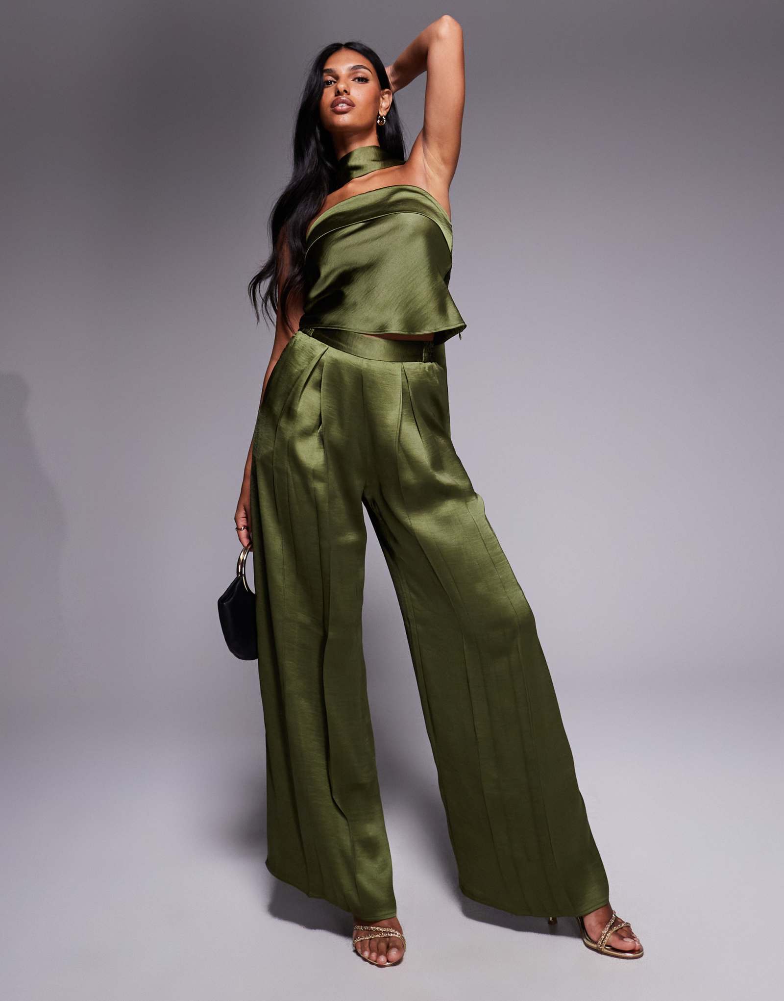 Сшитые на заказ брюки TFNC оливкового цвета