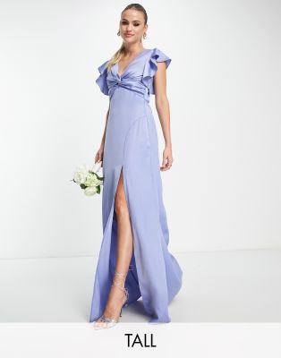 TFNC Tall Bridesmaid - Maxikleid in Puderblau mit Zierknoten vorne