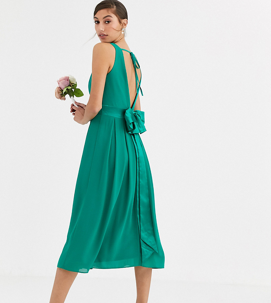 TFNC Tall – Brudtärna – Smaragdgrön midiklänning med rosett bak
