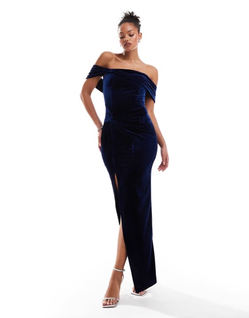 TFNC Tall - Fluwelen maxi-jurk met blote schouders in marineblauw