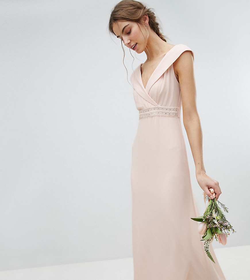 TFNC Tall - Lange bruidsmeisjesjurk met bardot-halslijn, sleep en versierde taille-Roze
