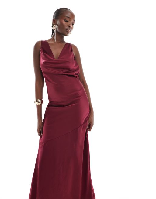 TFNC Tall - Vestito lungo in raso color mora con scollo ad anello sul retro