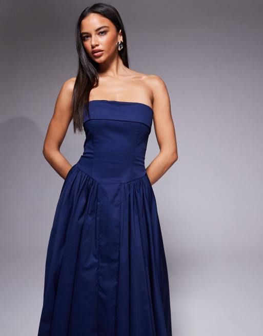 TFNC – Trägerloses Maxikleid aus Baumwolle in Marineblau mit weitem Rock , 2 von 4