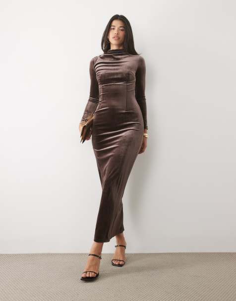 TFNC vestido largo de terciopelo con cuello alto y detalle fruncido en chocolate - view 1