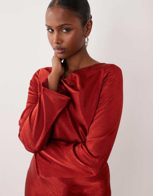 TFNC - Vestido largo rojo luminoso acampanado de manga larga de satén, 3 de 4