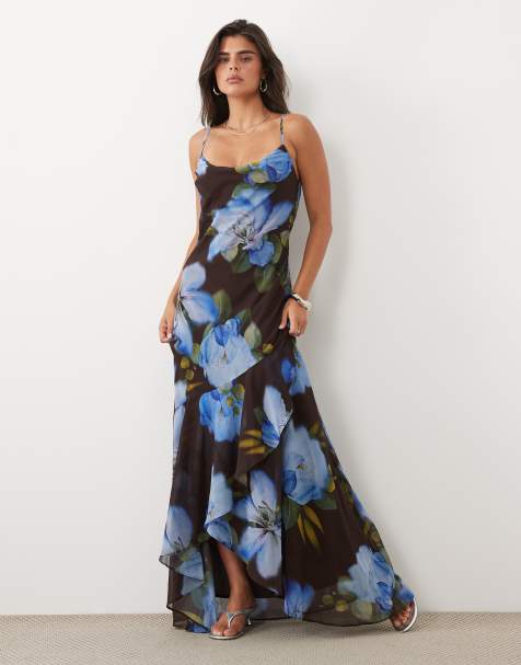 TFNC - vestido maxi de gasa con tirantes finos y espalda drapeada en estampado floral negro - view 1