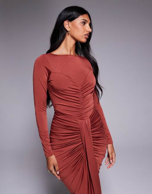 TFNC - Vestito lungo a maniche lunghe ruggine intenso arricciato con spacco, 3 di 4