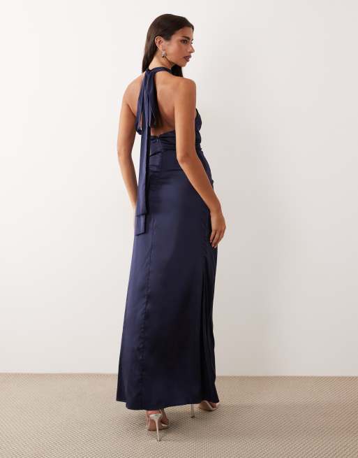TFNC - Vestito lungo da damigella blu navy in raso allacciato al collo con pieghe, 2 di 4