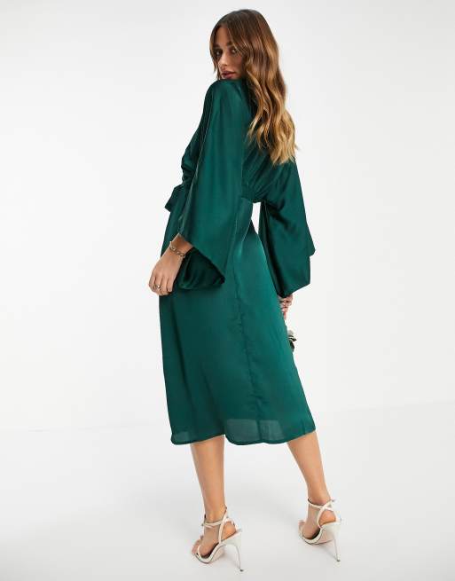 TFNC - Vestito midi da damigella avvolgente in raso verde smeraldo con maniche stile kimono, 3 di 4