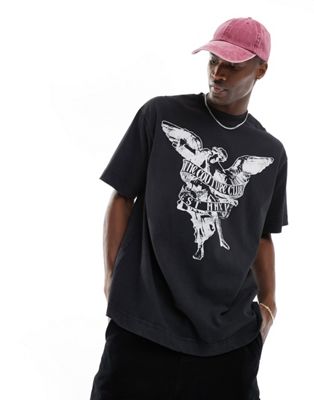 angel front t-shirt in black