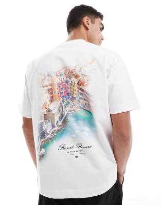 The Couture Club – Biały T-shirt oversize z nadrukiem z motywem riwiery na plecach