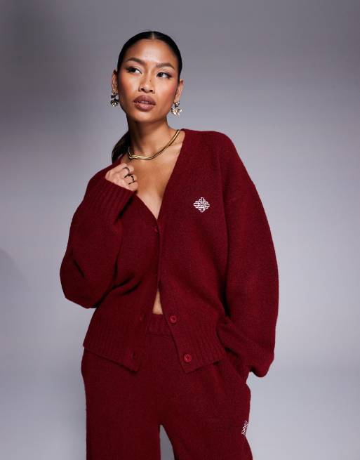 The Couture Club – Bordowy kardigan oversize z puszystej dzianiny, część zestawu