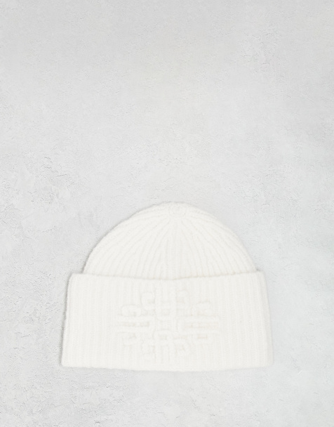 The Couture Club – Dzianinowa czapka beanie w kolorze złamanej bieli z emblematem - view 1