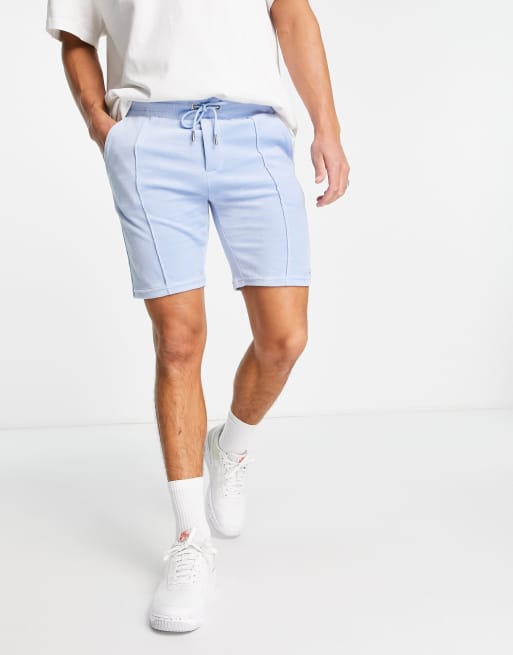 The Couture Club – Elegante Samt-Shorts zum Überziehen in Hellblau