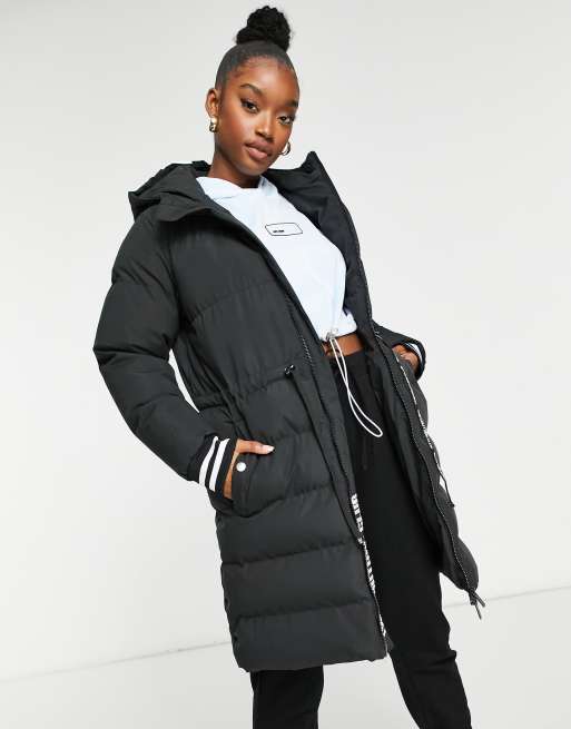 The Couture Club - Foret longline-jakke i sort med kontrasterende signatur-logo