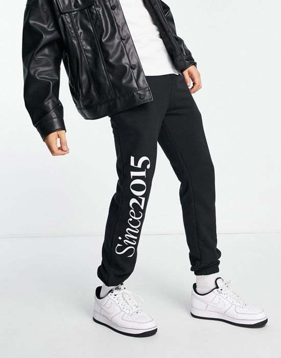 https://images.asos-media.com/products/the-couture-club-heritage-sweatpants-in-black/200249532-4?$n_550w$&wid=550&fit=constrain