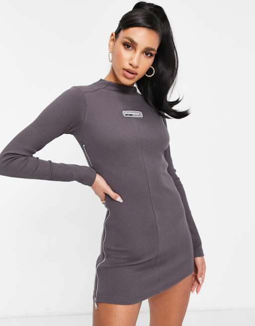 The Couture Club – Hochgeschlossenes, geripptes Kleid in Rosa