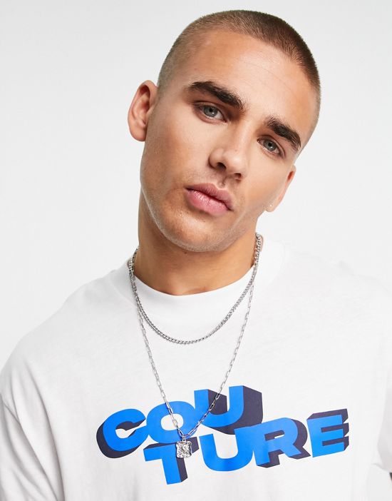 https://images.asos-media.com/products/the-couture-club-oversized-t-shirt-in-white-with-couture-3d-print/202799023-4?$n_550w$&wid=550&fit=constrain