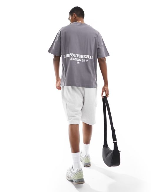 The Couture Club – Relaxed Fit T-Shirt in gebrochenem Anthrazit