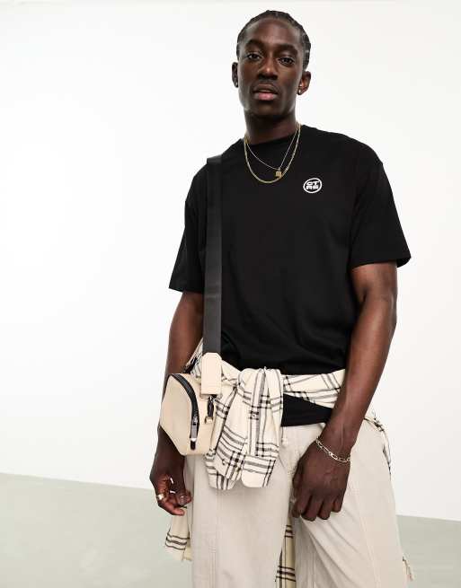The Couture Club - Season 23 - Sort T-shirt med print på brystet og ryggen