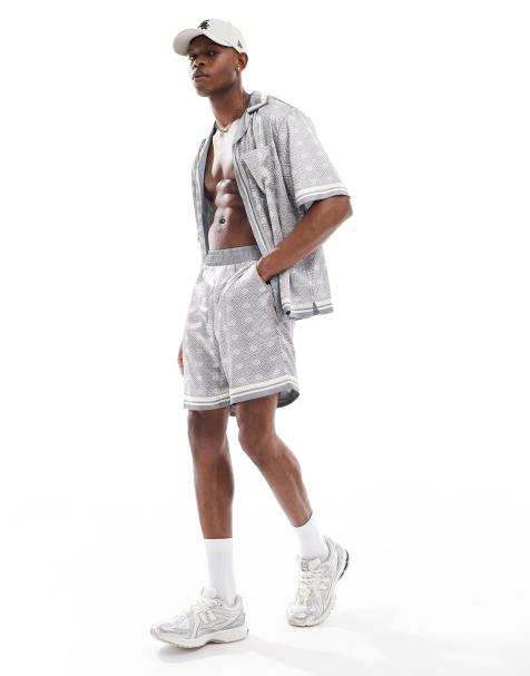 The Couture Club - Shorts van co-ord set met embleemprint in grijs - view 1