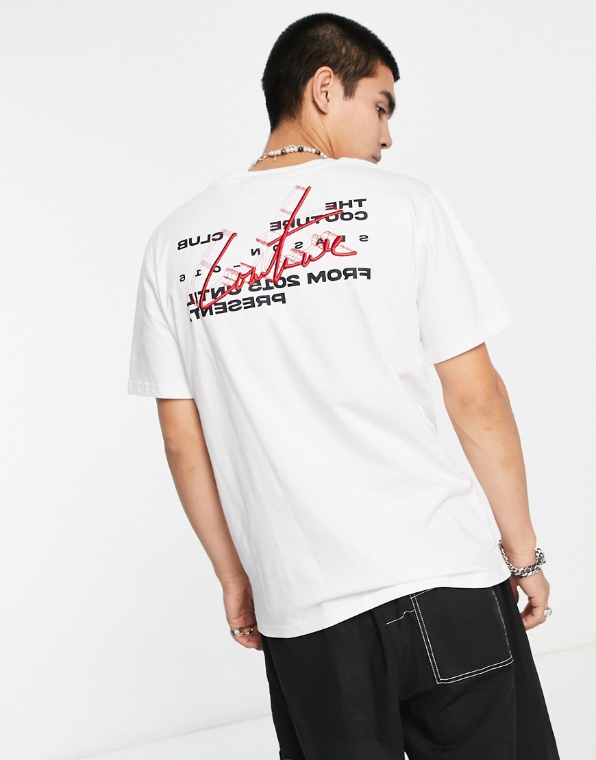 t-shirt in white with logo placement prints