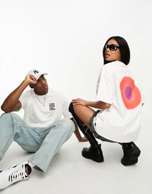 The Couture Club - Uniseks ruimvallend T-shirt in wit met cirkelprint op de rug