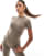 Thumbnail 1 van 4