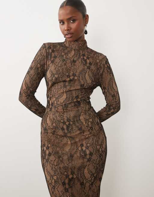 The Dolls House Circa L'Ren abito maxi premium in pizzo nero con collo alto e maniche lunghe, 2 di 4