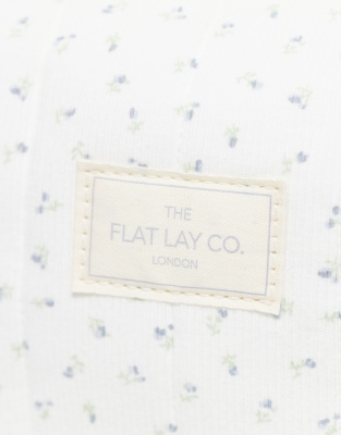 Flat Lay Company The Flat Lay Co. Marshmallow Essential Makeup Pouch - Cozy Cotton Ditsy Floral-multi In Multi