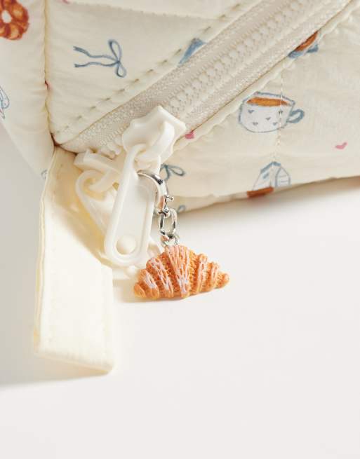 The Flat Lay Co. Marshmallow Flat Lay Makeup Box Bag - Patisserie, 3 of 3