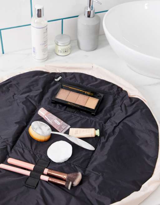The Flat Lay Co. – Ściągana kosmetyczka-worek - Pudrowy róż, 4 z 4