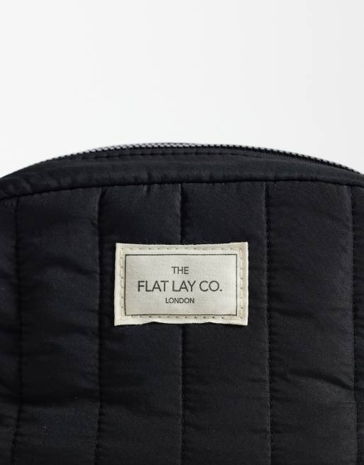 The Flat Lay Co. – The Showcase – Kleine Kosmetiktasche – klassisches Schwarz, 3 von 3
