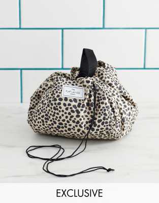 The Flat Lay Co. - Trousse à maquillage avec cordon de serrage - Imprimé guépard-Multicolore