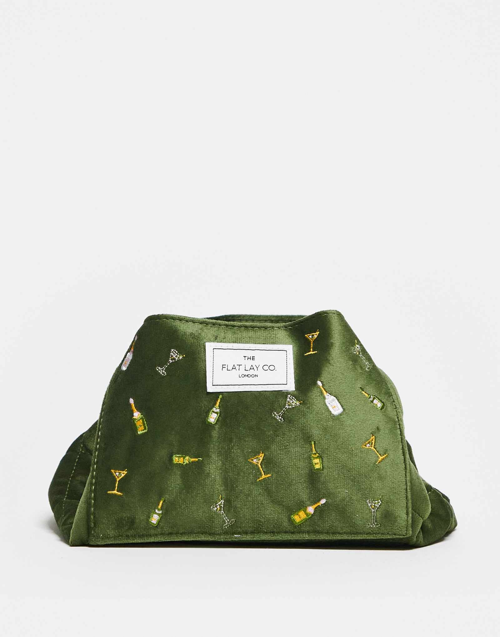 Эксклюзивная косметичка на шнурке от ASOS Flat Lay Co. x - Бархатная с вышивкой для напитков